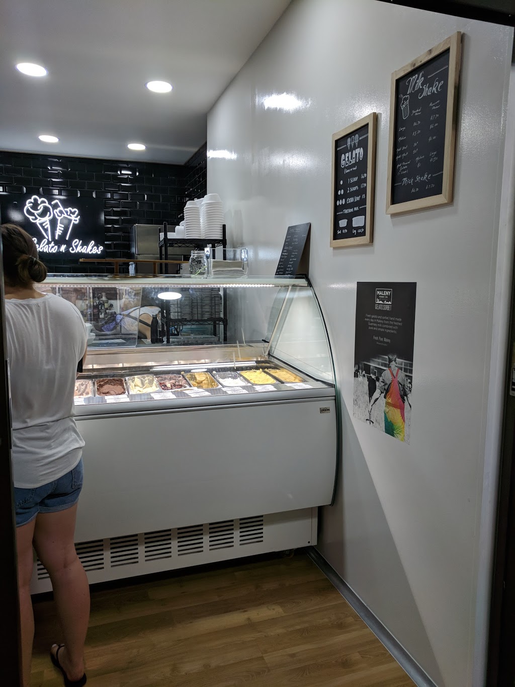 Just Gelato n Shakes | store | Shop 5A/20 Bogong St, Riverhills QLD 4074, Australia | 0733767072 OR +61 7 3376 7072