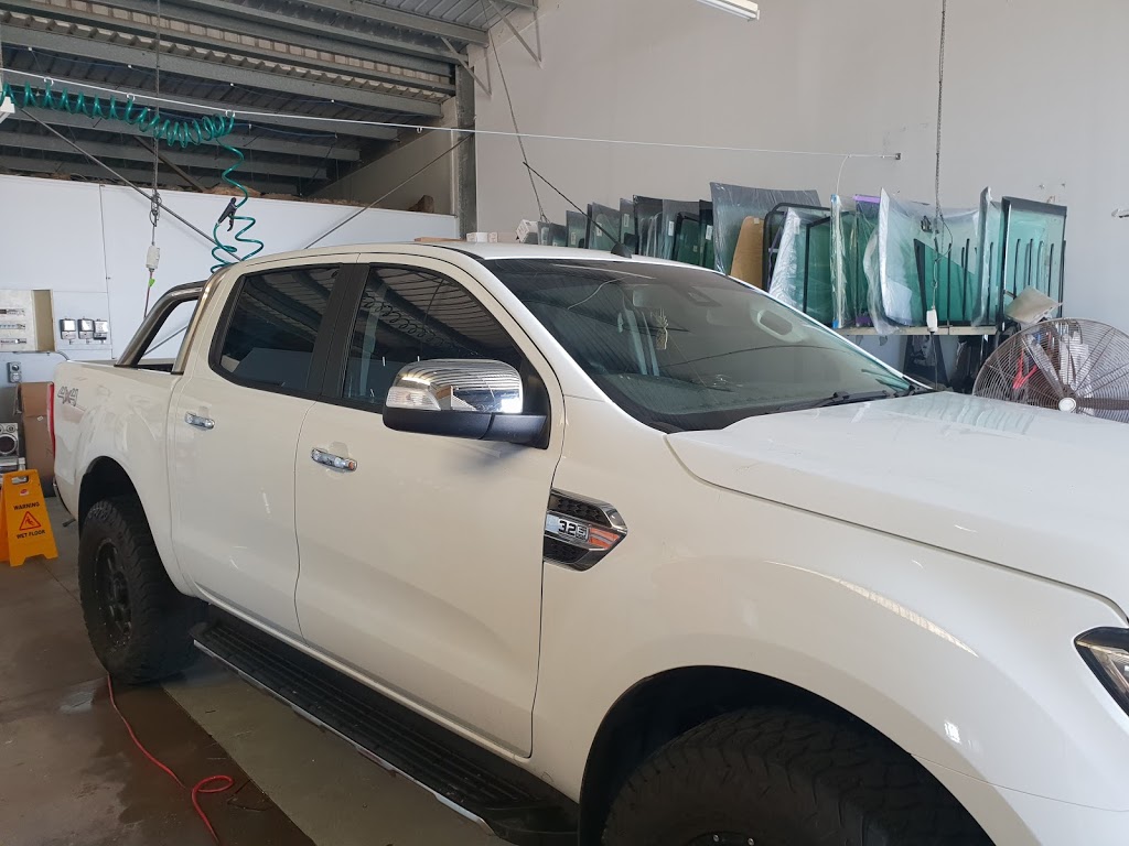 Autoglass Master Gladstone | car repair | 2/100 Hanson Rd, Gladstone Central QLD 4680, Australia | 0749725331 OR +61 7 4972 5331