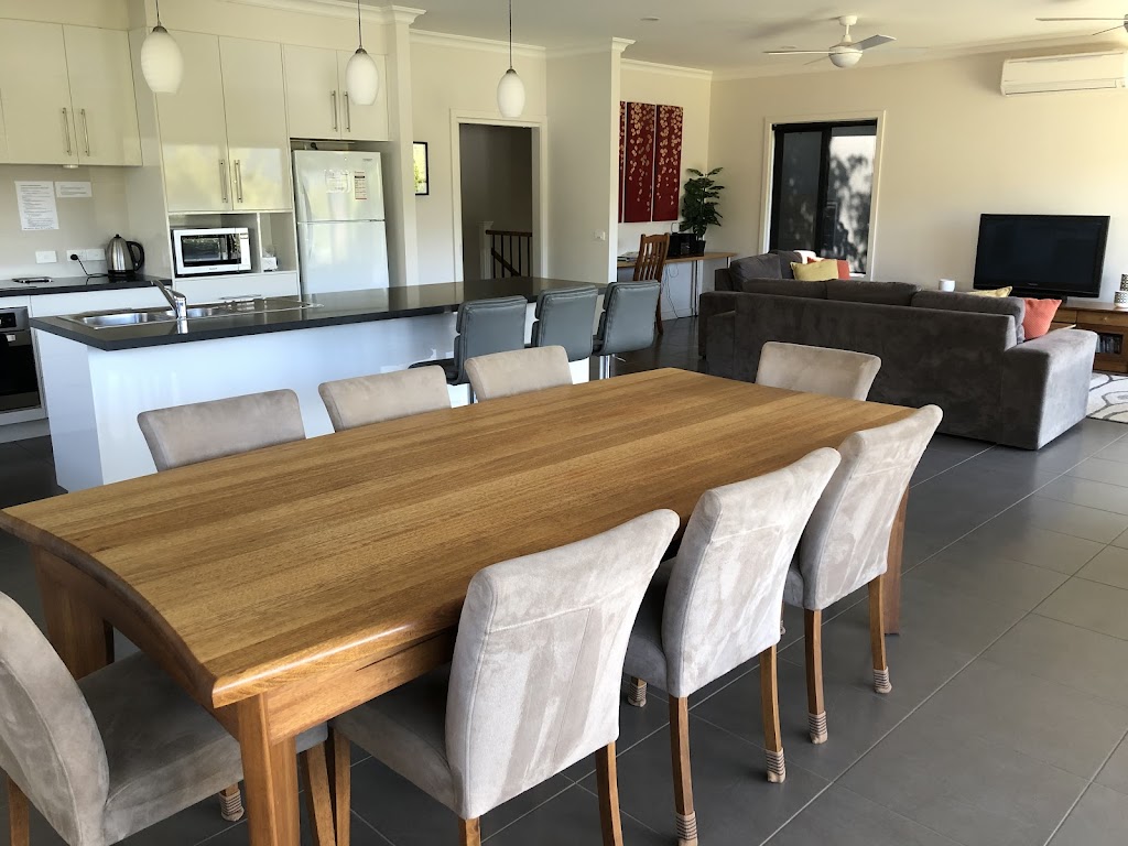 Kings View | 73 Kings Rd, Marysville VIC 3779, Australia | Phone: 0408 929 872