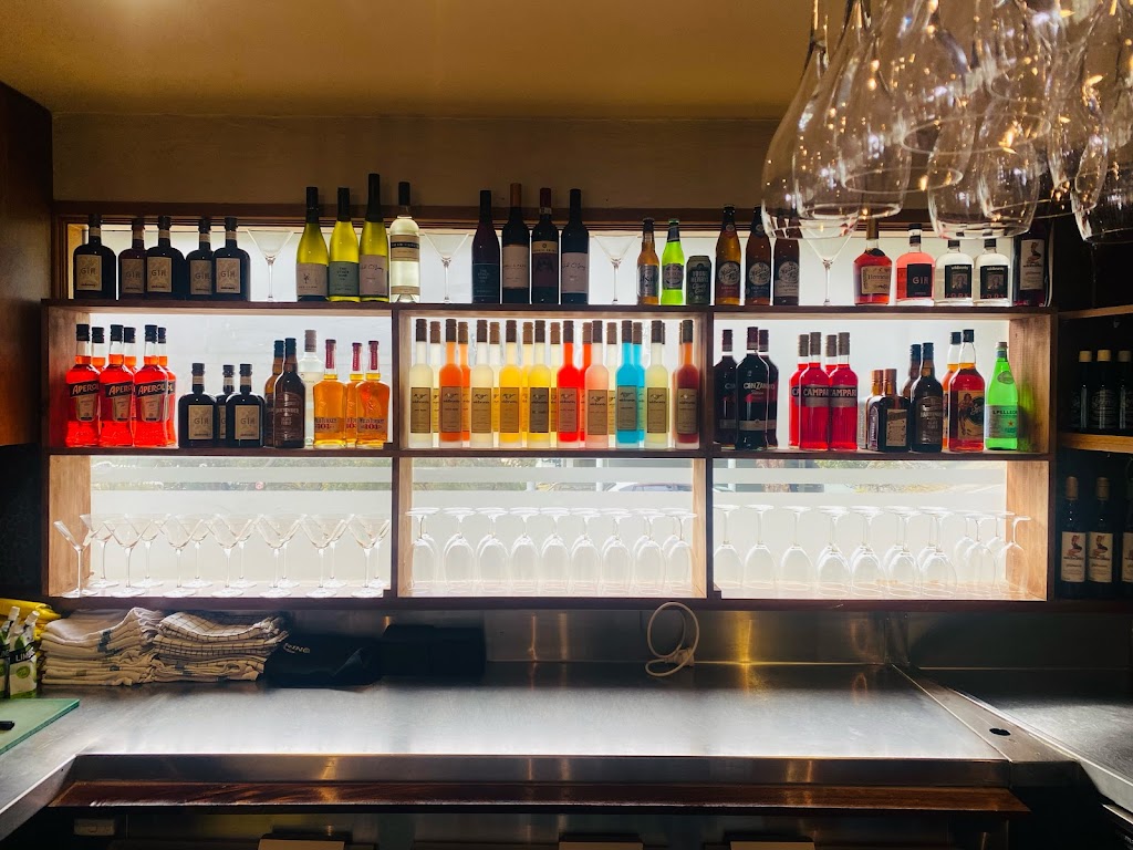 Piste Bar | 1 Diggings Terrace, Thredbo NSW 2625, Australia | Phone: (02) 6457 6844