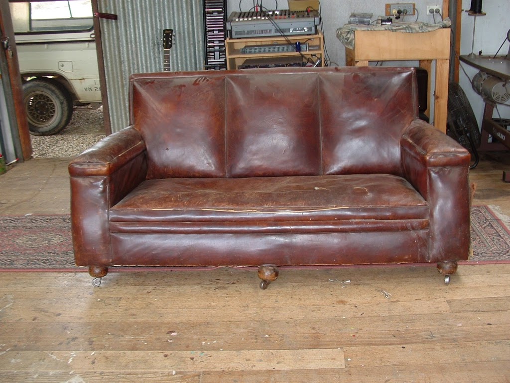 Topstitch Upholstery & Antiques | 36 Oliver St, Yea VIC 3717, Australia | Phone: 0431 942 694