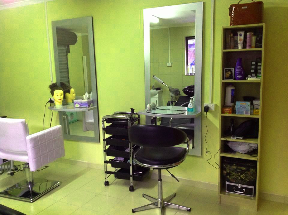 Dee Hair & Beauty | beauty salon | 141 Odessa Ave, Keilor Downs VIC 3038, Australia | 0430083454 OR +61 430 083 454