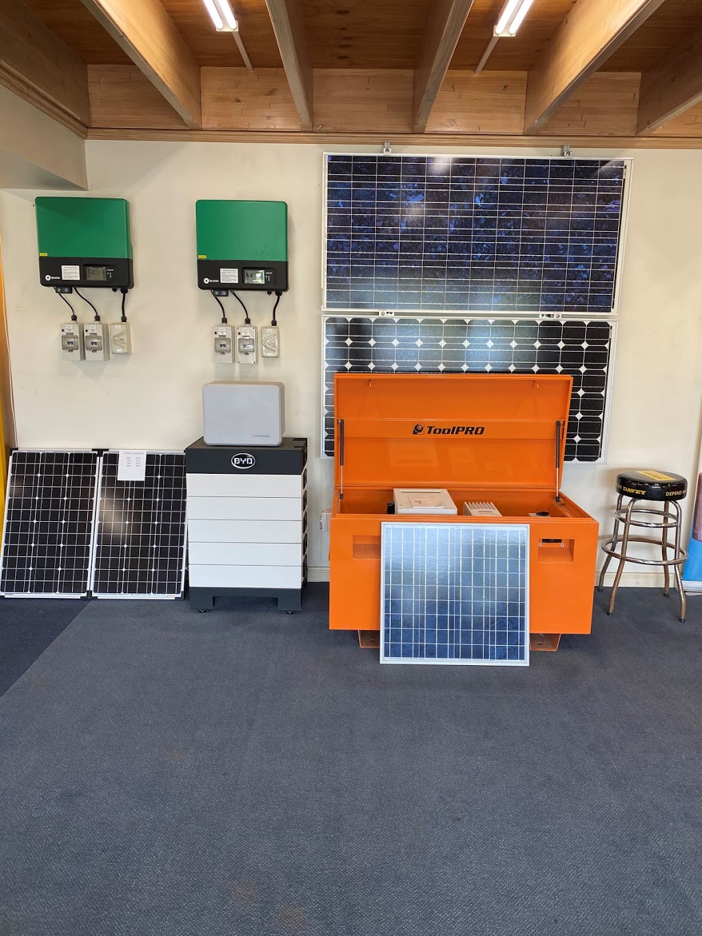 Max Fox Electrical - Inland Solar | electrician | 75 Gunnedah Rd, Taminda NSW 2340, Australia | 0267632600 OR +61 2 6763 2600