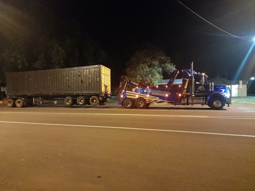 Photo by M Gee. Sunstate Heavy Towing | point of interest | 19 Somerset Rd, Gracemere QLD 4702, Australia | 0458941285 OR +61 458 941 285