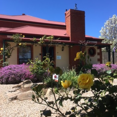 Wine and Roses Bed & Breakfast | lodging | 39 Caffrey St, McLaren Vale SA 5171, Australia | 0410513357 OR +61 410 513 357