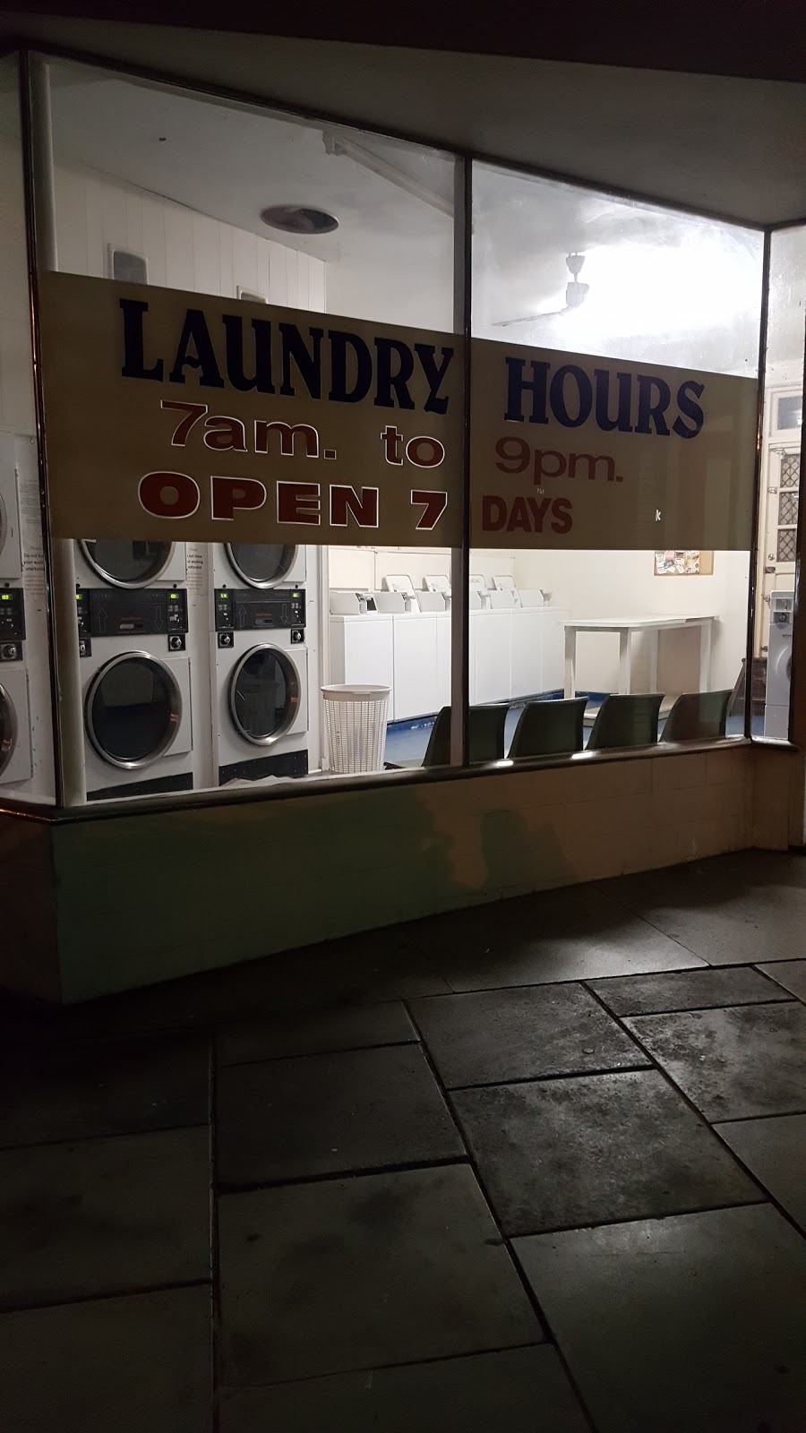 Como Laundrette | laundry | 93 Lockhart St, Como WA 6152, Australia | 0894504252 OR +61 8 9450 4252