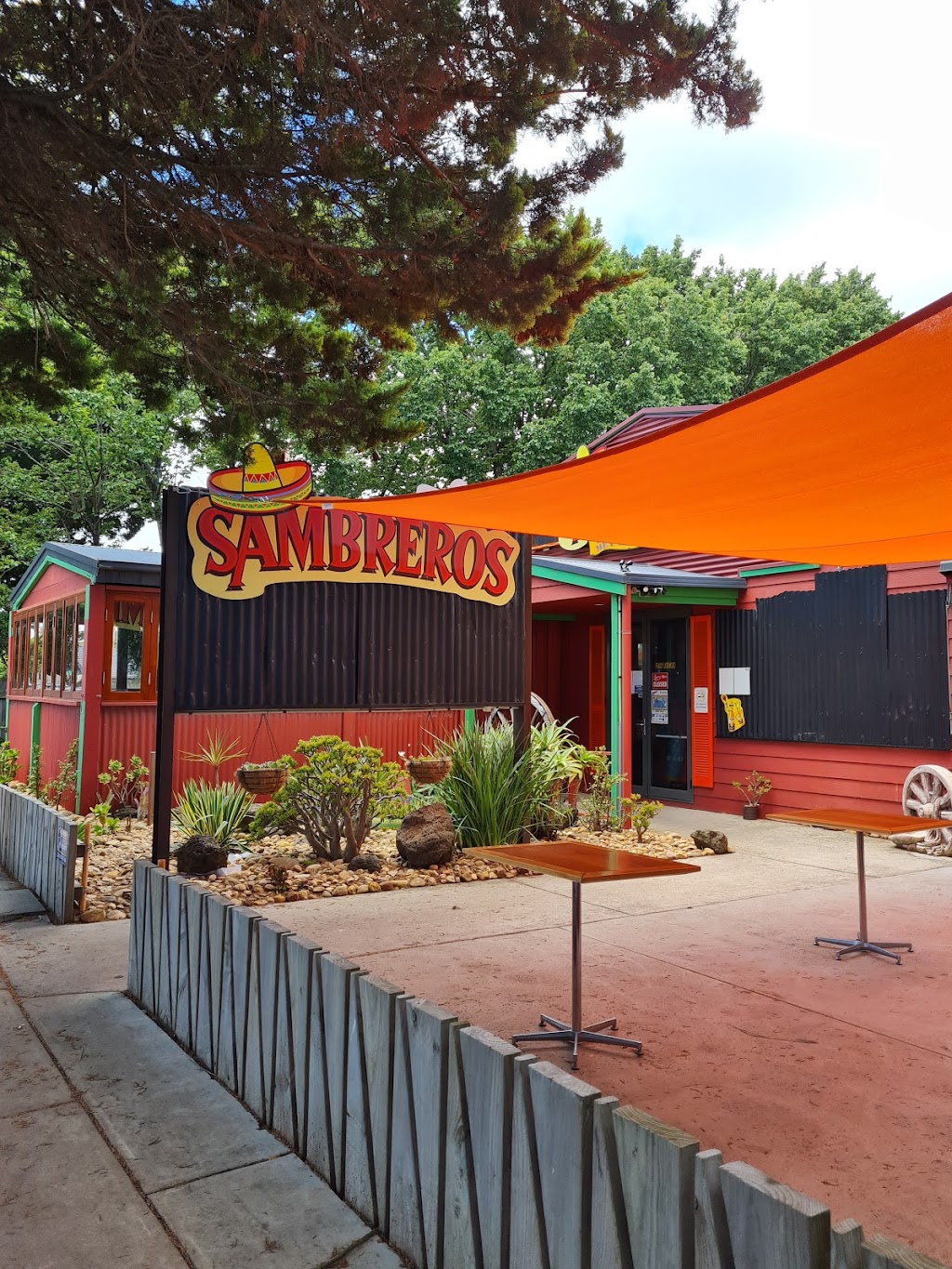 Grumpys Crazy Golf | tourist attraction | 152 Thompson Ave, Cowes VIC 3922, Australia | 0359523060 OR +61 3 5952 3060