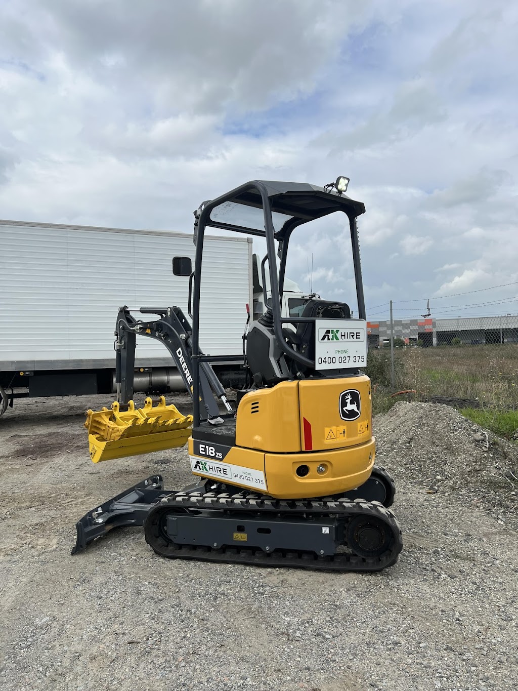 AK Hire | 15 Soldiers Rd, Pakenham South VIC 3810, Australia | Phone: 0400 027 375