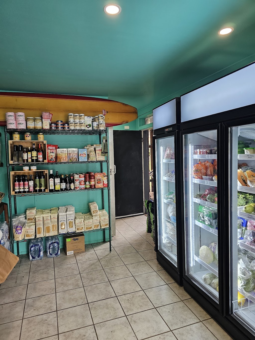 The Island Grocer & Deli | 4/29 Mooloomba Rd, Point Lookout QLD 4183, Australia | Phone: (07) 3245 1452