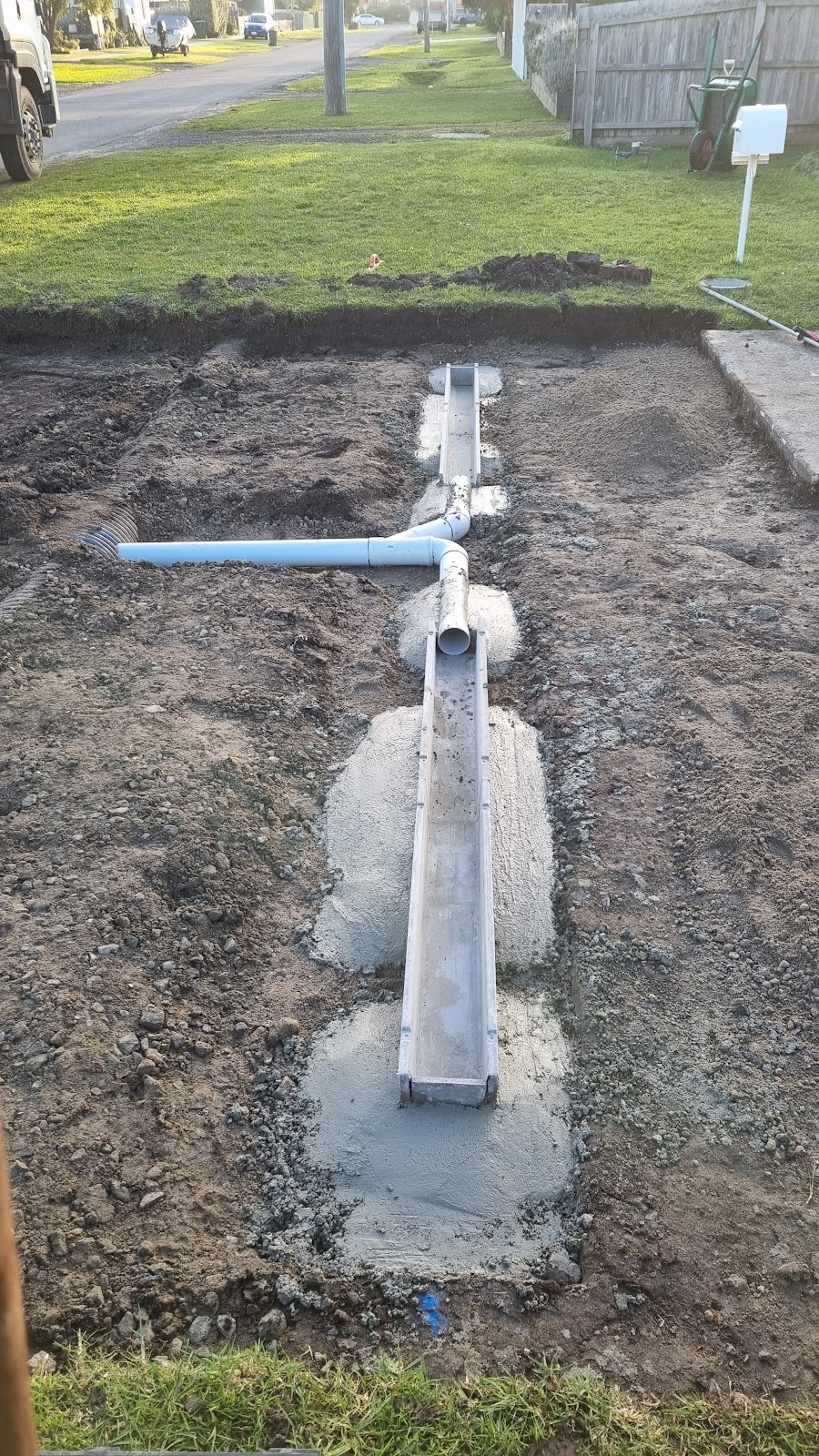 Mahoney Bros | 6 Telford st marengo, Apollo Bay VIC 3233, Australia | Phone: 0439 338 417