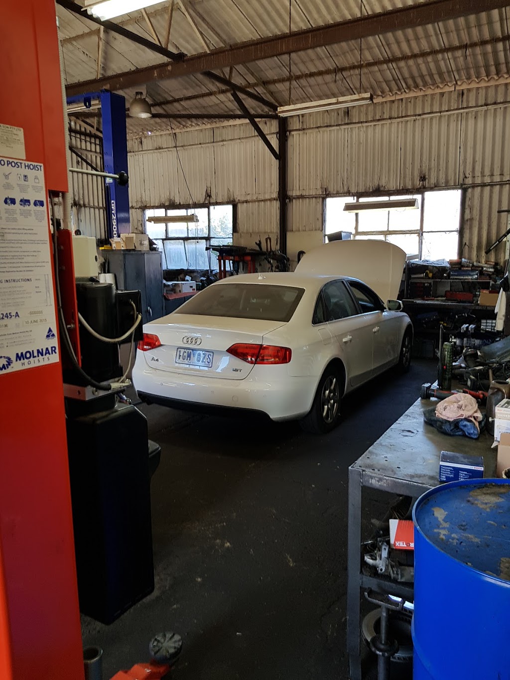 Lara Tyre and Battery Service | car repair | 13 Heales Rd, Corio VIC 3214, Australia | 0352749832 OR +61 3 5274 9832