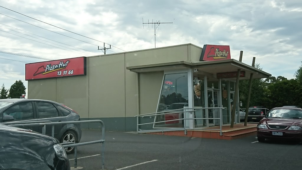 Pizza Hut Bell Post Hill | meal delivery | Shop 23/290 Anakie Rd, Bell Post Hill VIC 3214, Australia | 131166 OR +61 131166