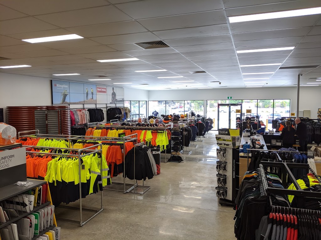 Totally Workwear Ballarat | 29 Albert St, Sebastopol VIC 3356, Australia | Phone: (03) 4344 4010
