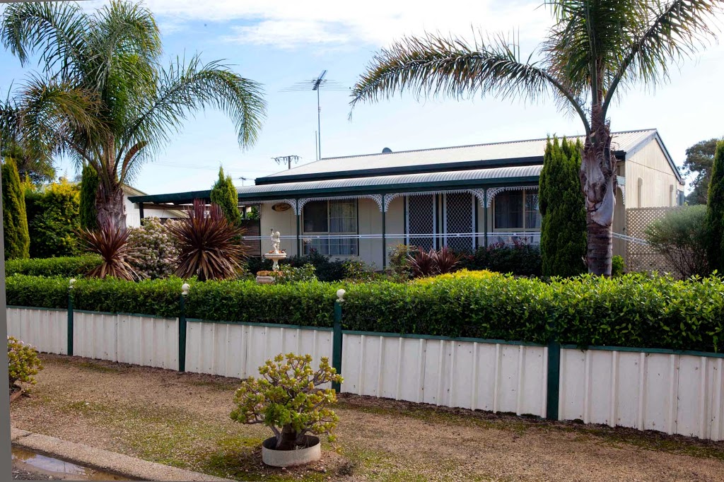 Port Wakefield Motel and Holiday Homes | real estate agency | 1 Catherine St, Port Wakefield SA 5550, Australia | 0888671271 OR +61 8 8867 1271