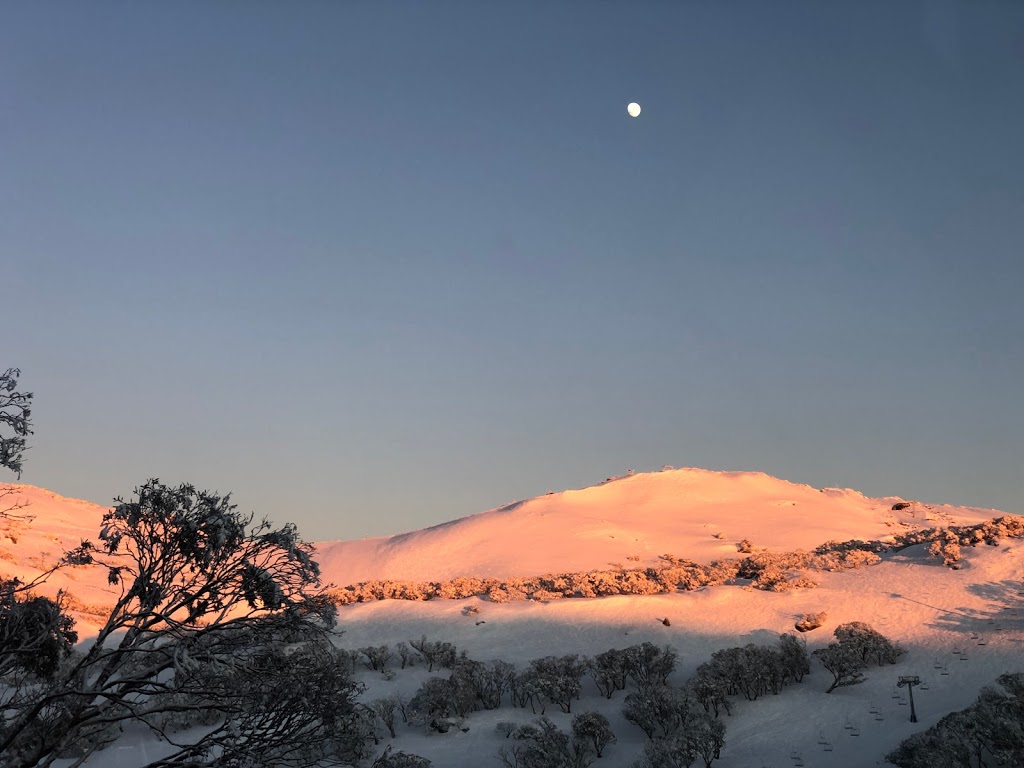 Thirroul Ski Club |  | 2 Billy Button Pl, Perisher Valley NSW 2624, Australia | 0264575335 OR +61 2 6457 5335