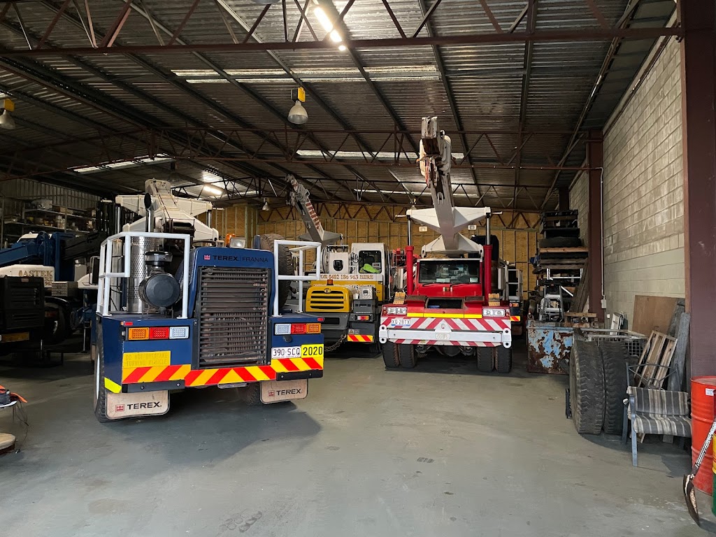 Astek Cranes and Franna Hire | Counihan Rd, Seventeen Mile Rocks QLD 4073, Australia | Phone: 0411 477 682