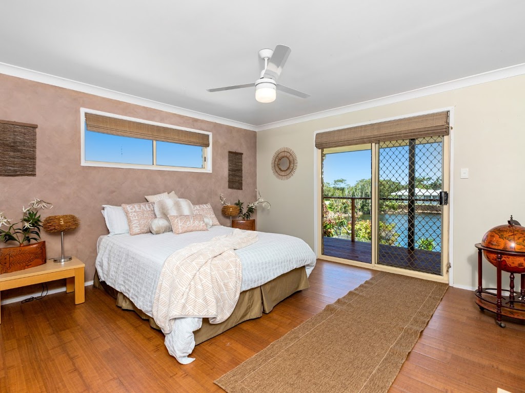 Pottsville Beach Hook, Wine & Sinker Holiday House | lodging | 2/81 Andrew Ave, Pottsville Beach NSW 2489, Australia | 0407750220 OR +61 407 750 220