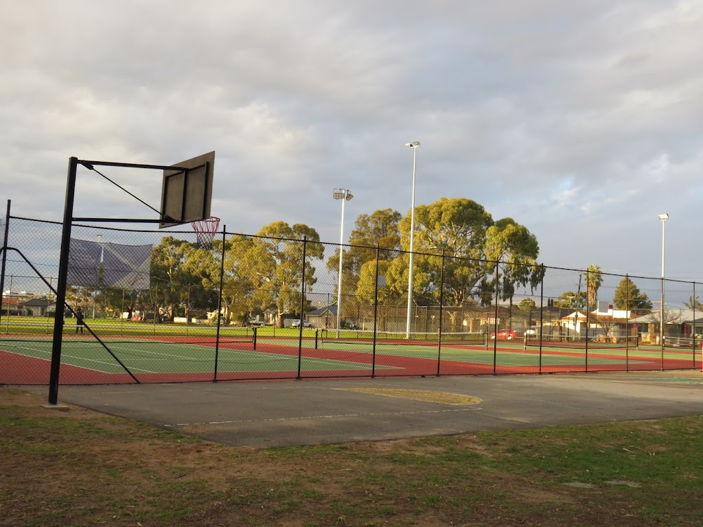 Greenacres Tennis Club | Greenacres Reserve, Manoora St, Greenacres SA 5086, Australia | Phone: 0422 406 797