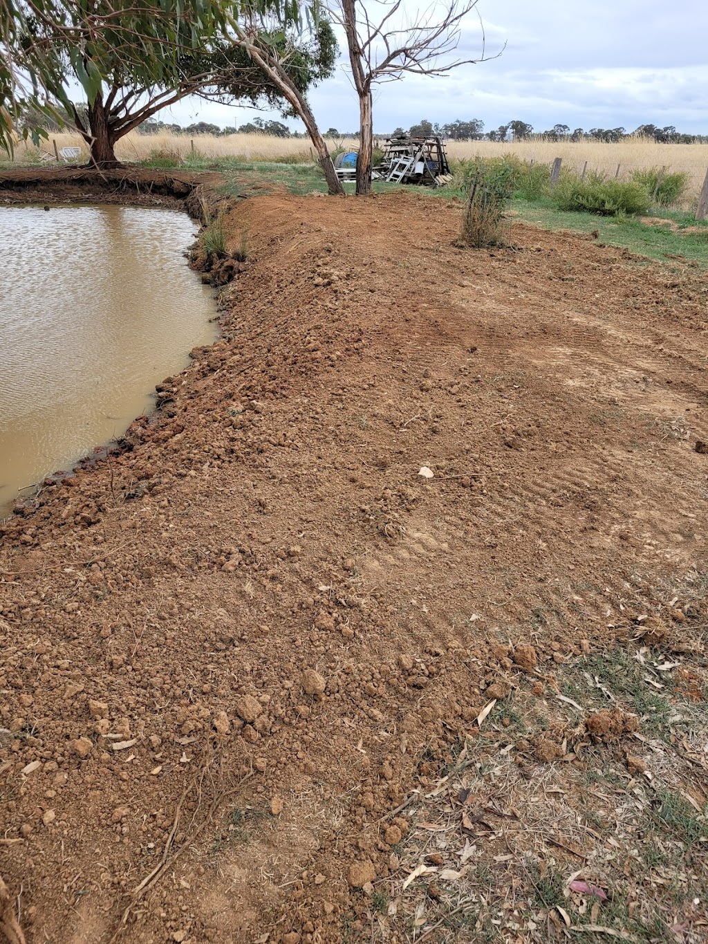 S & J COMPACT DIGGING | 63 Riverview Dr, Kialla VIC 3631, Australia | Phone: 0419 241 193