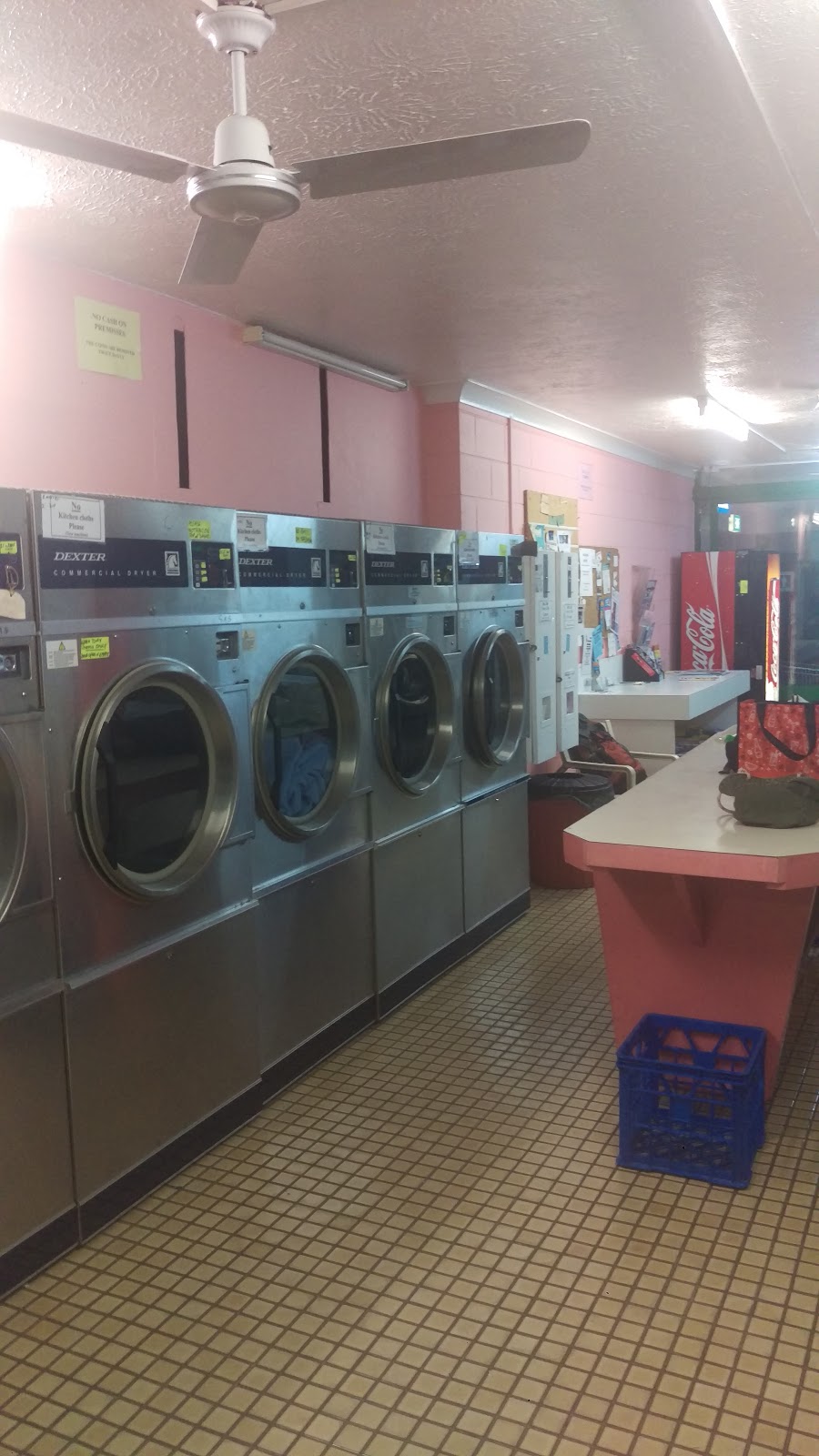 Ju-Lees Laundromat | laundry | 6 Airlie Esplanade, Airlie Beach QLD 4802, Australia | 0749464977 OR +61 7 4946 4977
