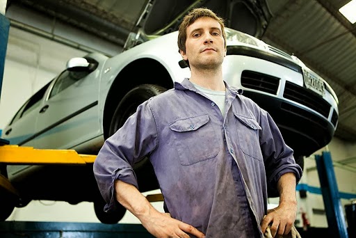 Rowlands Auto Repairs | car repair | 40 Crown Ave, Mordialloc VIC 3195, Australia | 0395805494 OR +61 3 9580 5494