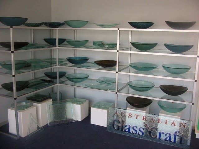 Australian Glass Craft | 5 Booral Rd, Urangan QLD 4655, Australia | Phone: (07) 4125 5577