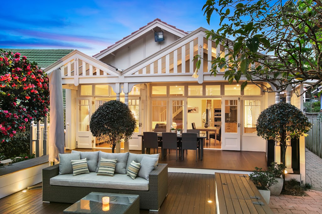 Mikulas Photography | 11 Cain Cl, King Creek NSW 2446, Australia | Phone: 0416 799 482