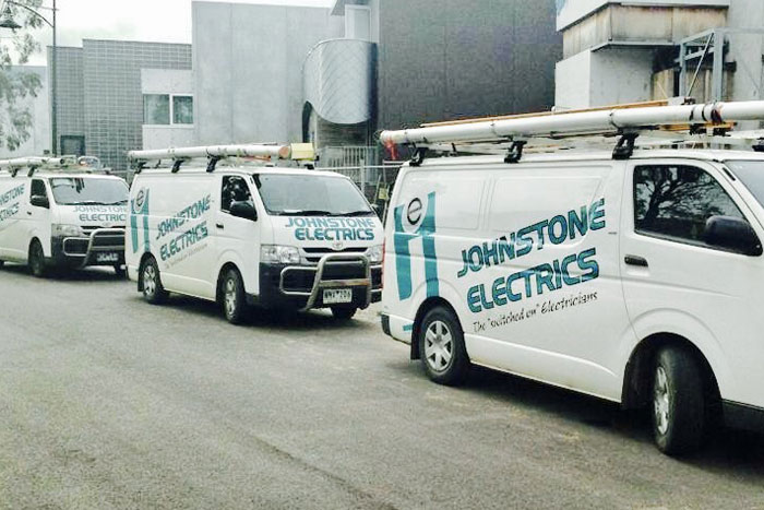 Electrician Caroline Springs | 3 Stradbroke Gardens, Caroline Springs VIC 3023, Australia | Phone: 0418 337 686