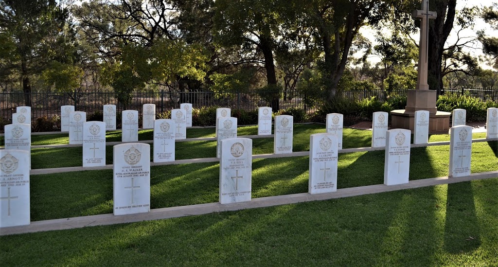 Military Cemetery | cemetery | Cemetery Residence, 75 Karadoc Ave, Nichols Point VIC 3501, Australia