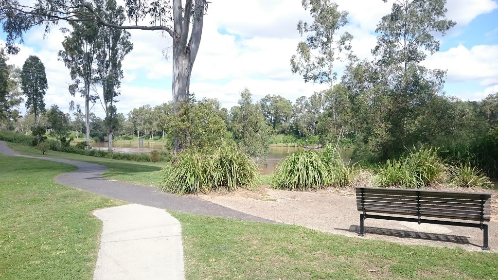 Riverview Farm Park (formerly Wendouree Crescent Park) | 121 Wendouree Cres, Westlake QLD 4074, Australia | Phone: (07) 3403 8888
