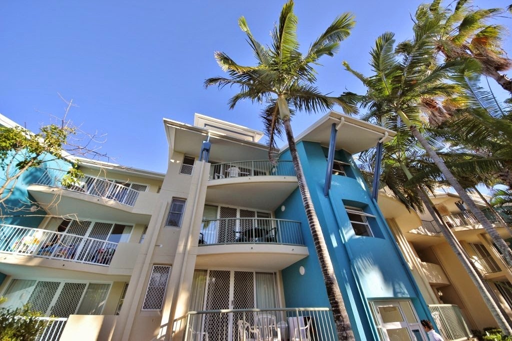 Blue Sky Apartments at Diamond Beach Resort | lodging | 10-16 Alexandra Ave, Mermaid Beach QLD 4218, Australia | 0755755096 OR +61 7 5575 5096