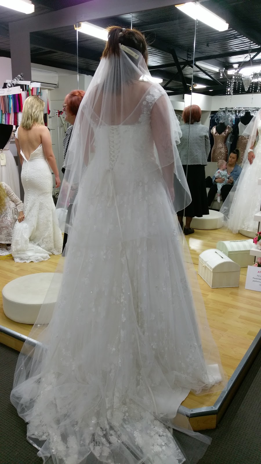 The Bridal Outlet | 2/54 Gindurra Rd, Somersby NSW 2250, Australia | Phone: (02) 4340 4929
