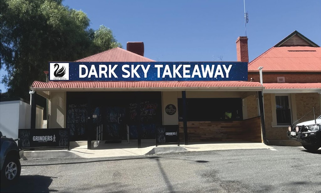 Swan Reach Dark Sky Takeaway | 2 Victoria St, Swan Reach SA 5354, Australia | Phone: 0468 858 501