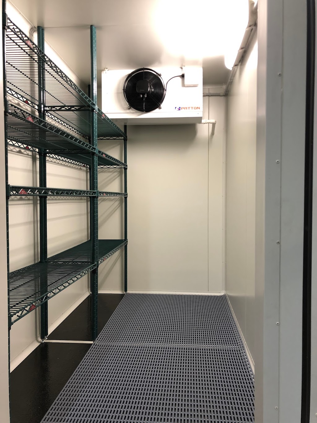 R & H Coldroom Hire | 535 Tanby Rd, Taroomball QLD 4703, Australia | Phone: 0409 631 122