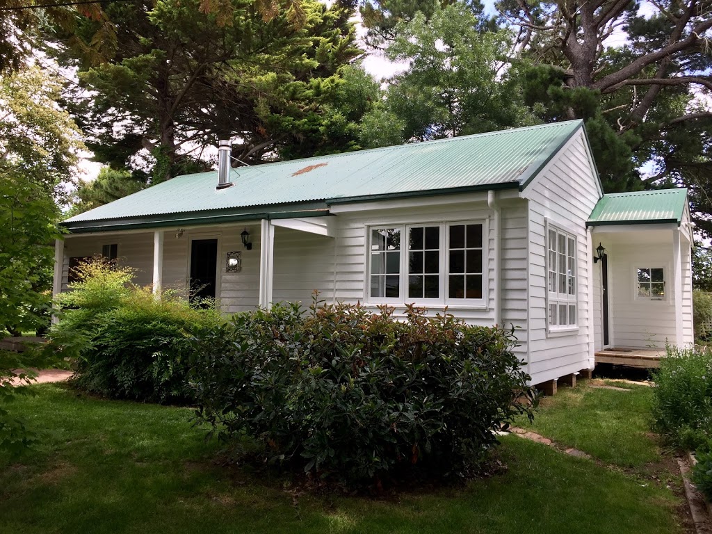 Cairnie Country Cottage | lodging | 64 Abbottsley Rd, Walcha NSW 2354, Australia | 0429771335 OR +61 429 771 335