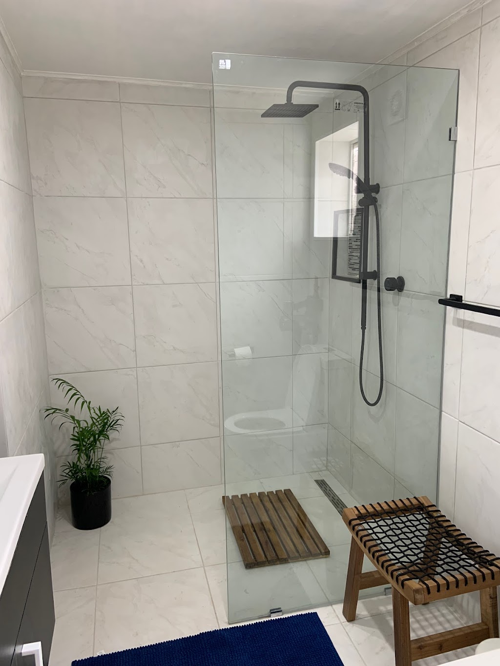 Lamb Island Beachside Stay | 48 Resthaven Dr, Lamb Island QLD 4184, Australia | Phone: 0403 280 820