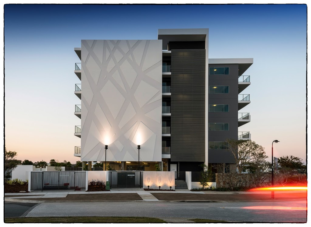 Rix Ryan Photography | 7 Deauville Dr, Southport QLD 4215, Australia | Phone: 0411 649 249