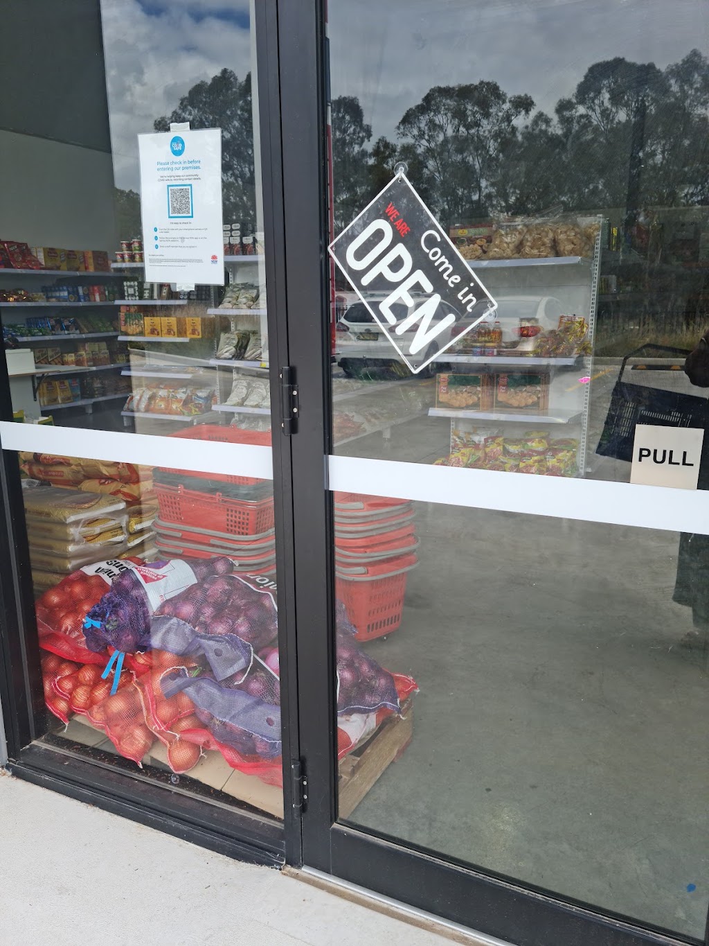 Southern Asian Super Market | 4/1 Dulmison Ave, Wyong NSW 2259, Australia | Phone: 0437 757 080