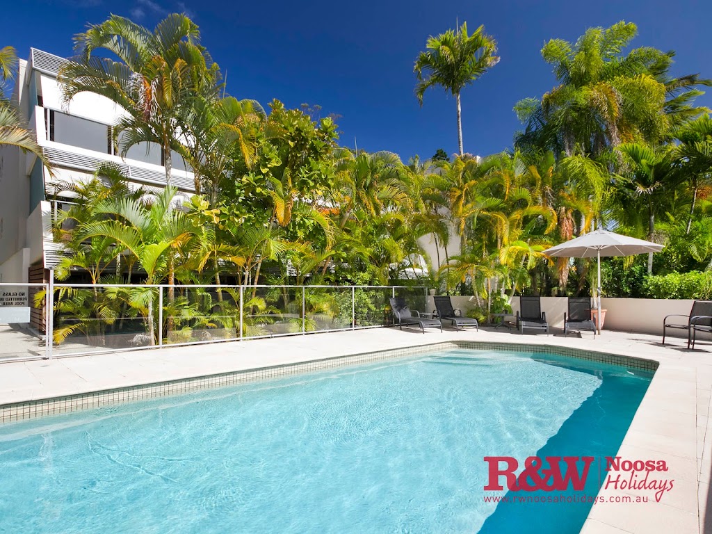 Noosa Soon Apartment 8 - RW Noosa Holidays | 8 Edgar Bennett Av, Noosa Heads QLD 4567, Australia | Phone: (07) 5448 0966