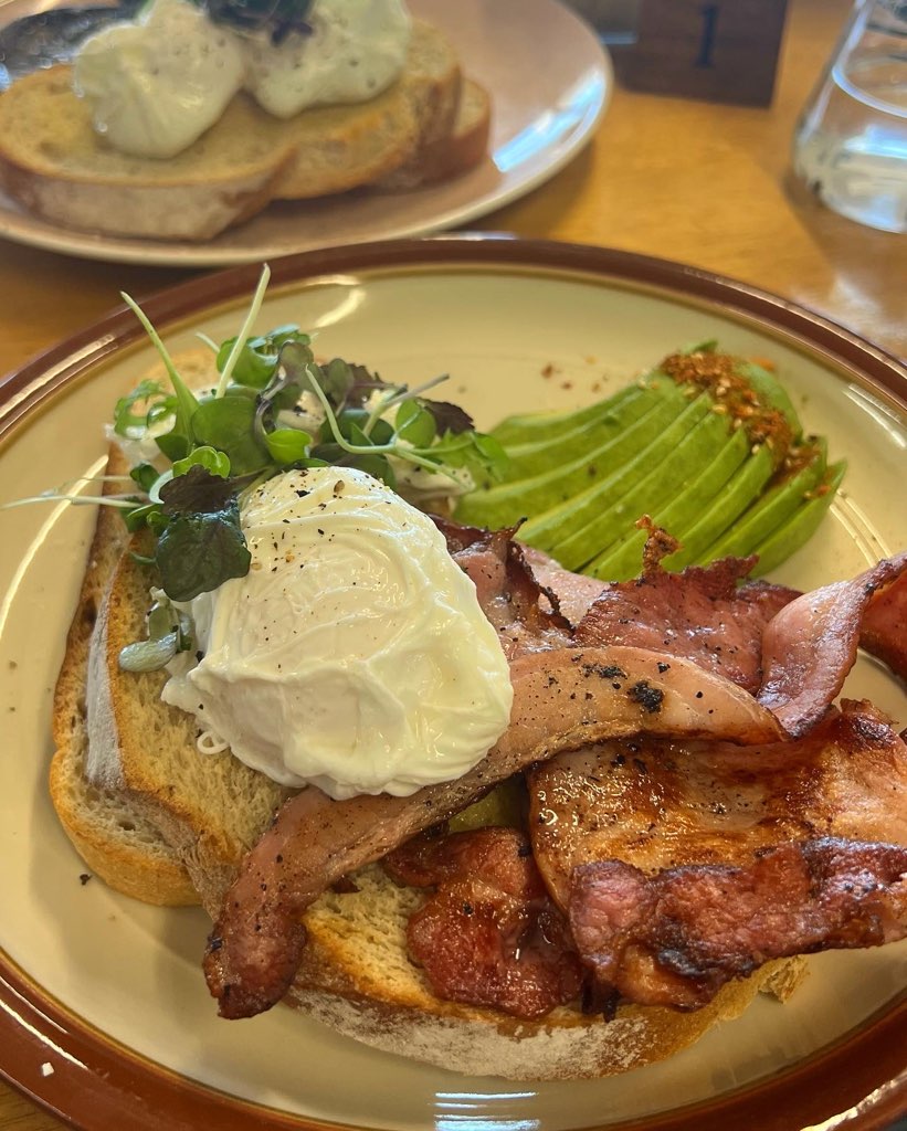 Mishkas Cafe | 87 Great Ocean Rd, Aireys Inlet VIC 3231, Australia | Phone: 0428 379 790