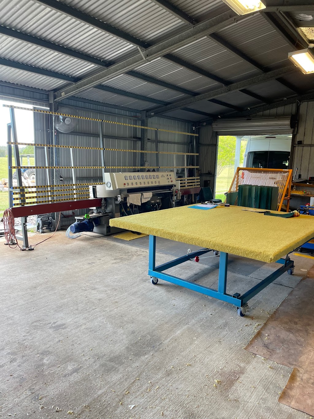 Joiners Glass Supplies | 627 Martins Creek Rd, Paterson NSW 2421, Australia | Phone: 0412 531 920