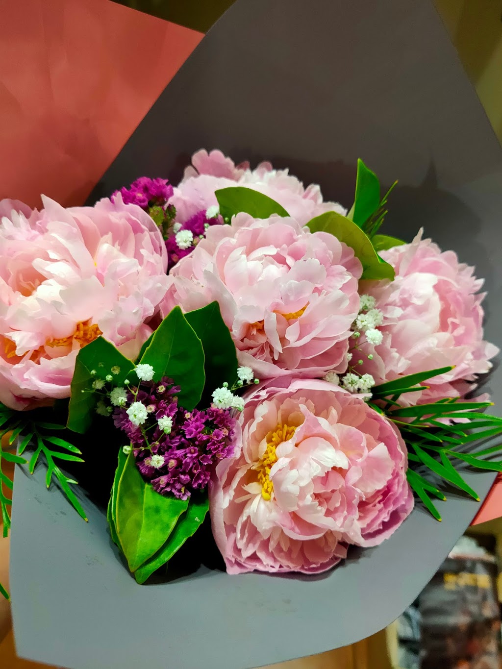 Ms Enchanted Flowers | florist | Parkside Plaza Mackay A04, 245 Bridge Rd, Mackay QLD 4740, Australia | 0749513563 OR +61 7 4951 3563