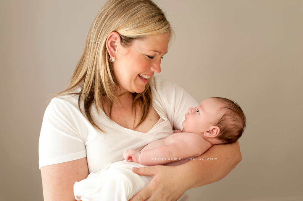 Lynn Roberts Baby Photography | Central Coast & North Sydney, Holgate NSW 2250, Australia | Phone: 0400 792 861