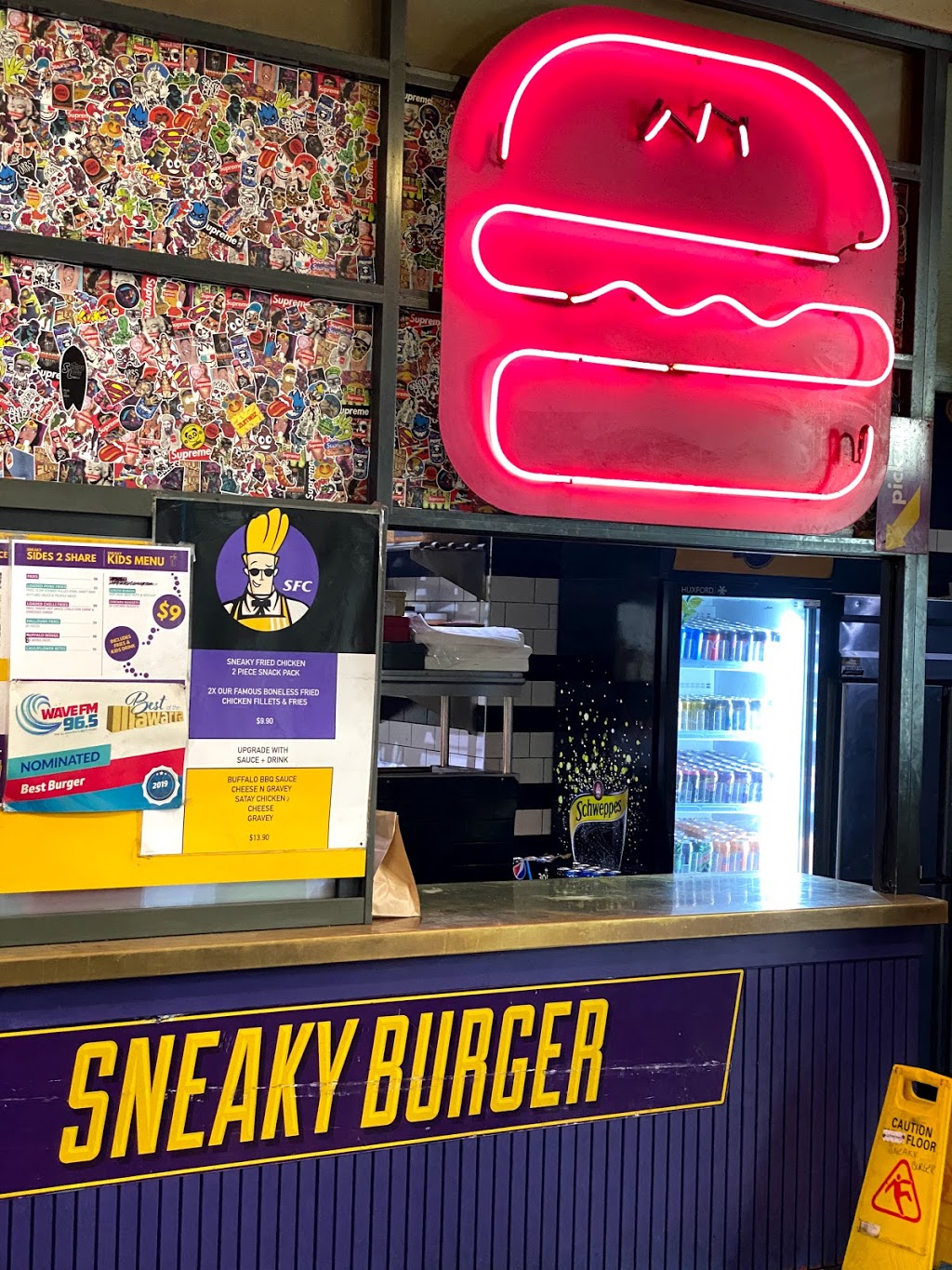 Sneaky Burger | restaurant | 49 Harbour St, Wollongong NSW 2500, Australia | 0466635504 OR +61 466 635 504
