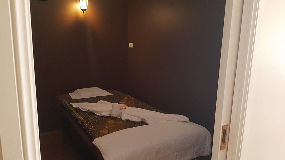 Baan Butsaba Thai Massage | 100 Maloney St, Mascot NSW 2020, Australia | Phone: (02) 8065 0084