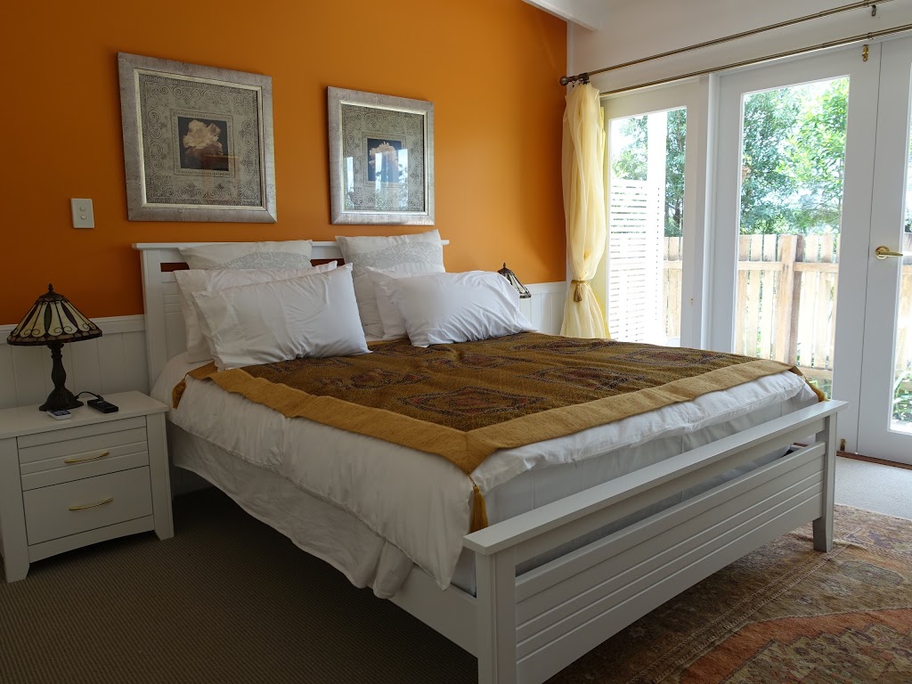 Winston Cottage Bed & Breakfast | lodging | 72 Winston Rd, Palmwoods QLD 4555, Australia | 0754573928 OR +61 7 5457 3928