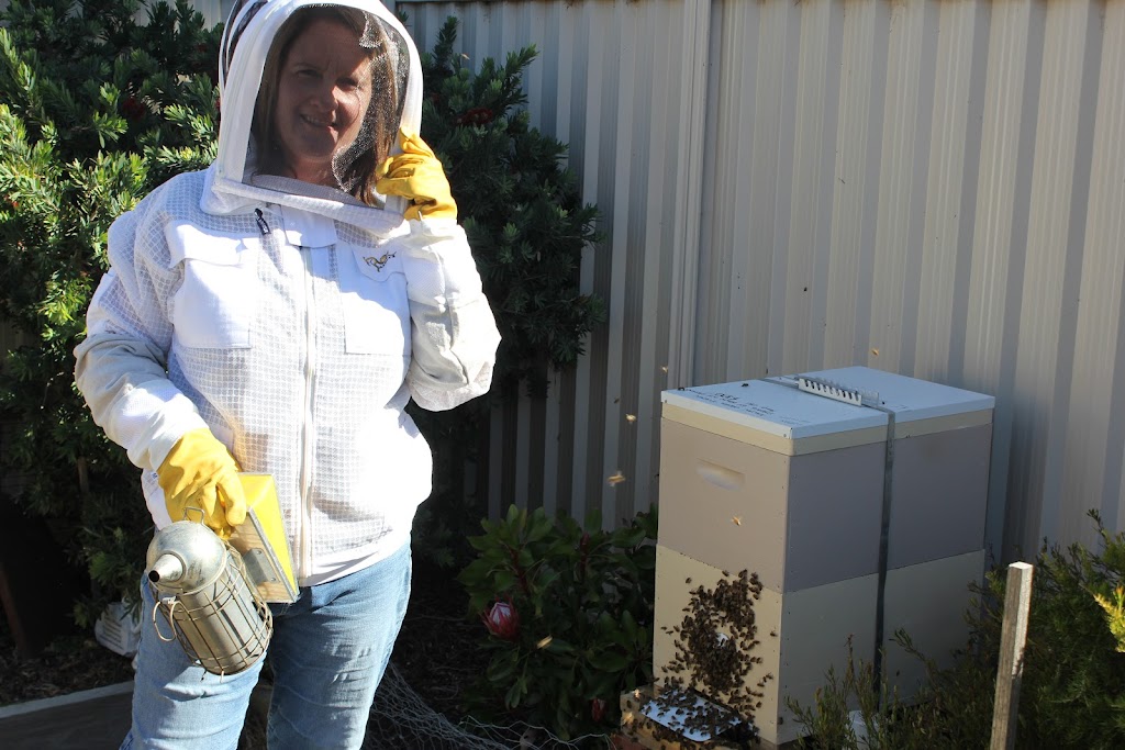 Becs Bees | 37 Normlyttle Parade, Miners Rest VIC 3352, Australia | Phone: 0427 816 769