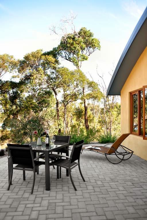 Aiyana Retreat | lodging | 28/38 Anning Rd, Denmark WA 6333, Australia | 0898483258 OR +61 8 9848 3258