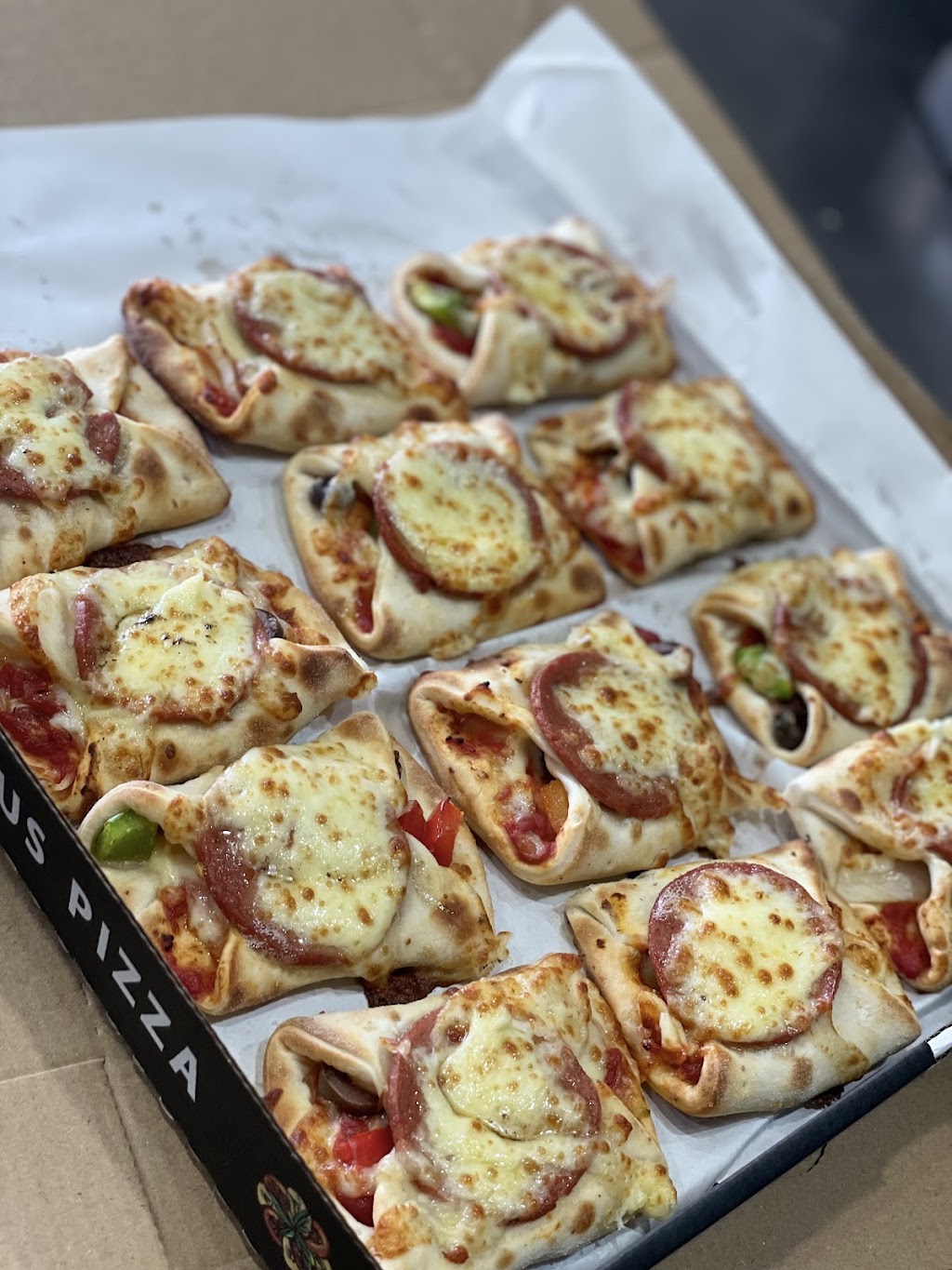 Mad Manoush | 11-15 shop b3, Moxon Rd, Punchbowl NSW 2196, Australia | Phone: (02) 9790 2568