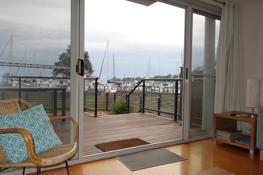 Absolute Waterfront on Raymond Island | 70 Eighth Ave, Raymond Island VIC 3880, Australia | Phone: 0438 200 052